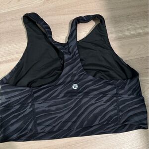 Lululemon black zebra high neck sports bra size 10